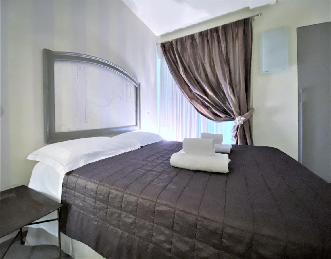 Loft 22- A Due Passi Da Piazza Del Campo Apartment Siena Bagian luar foto